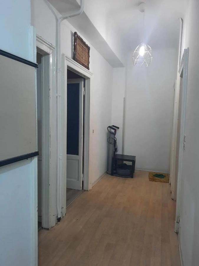 Private Room In A Quiet Apartment In The City Center Milan Exterior photo